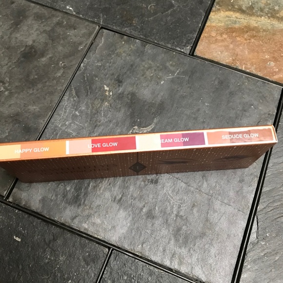 Charlotte Tilbury Eyeshadow Palette - Picture 3 of 5